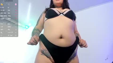 Snapshot of emmax_x chatting on 06-17-26, 04:08 EMMA online show from 06-17-26, 04:08
