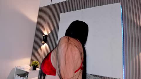 emmazc_ online show from 01-08-26, 08:33