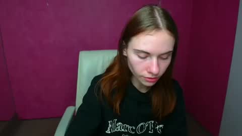 Emmi online show from 03-10-25, 04:49