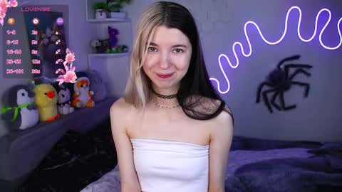 emmie_everly online show from 04-28-26, 08:47