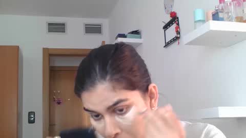 emmie online show from 10-27-25, 08:51