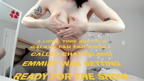 emmiep online show from 10-26-25, 04:24