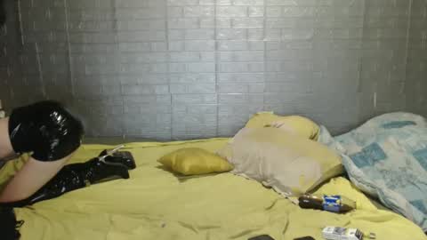 Emmily000 online show from 09-26-25, 06:45