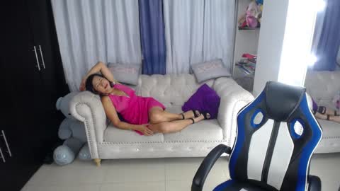 Emmily online show from 12-20-24, 12:52