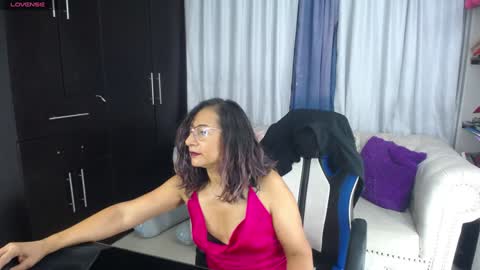 Emmily online show from 12-31-24, 02:08