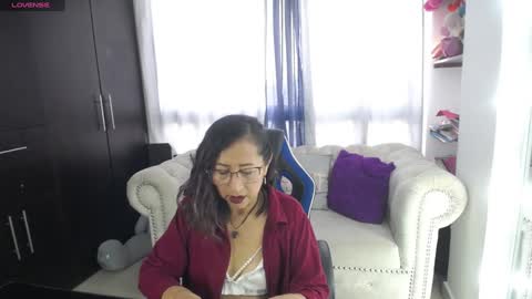 Emmily online show from 12-31-24, 10:01