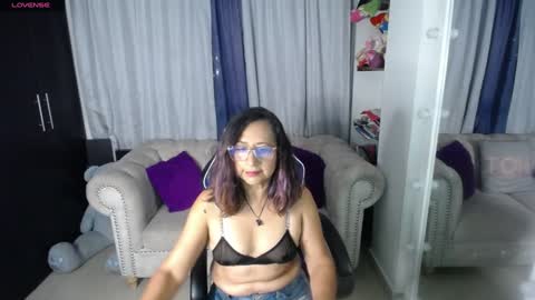 Emmily online show from 01-04-25, 12:59