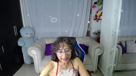 Emmily online show from 02-08-25, 11:24