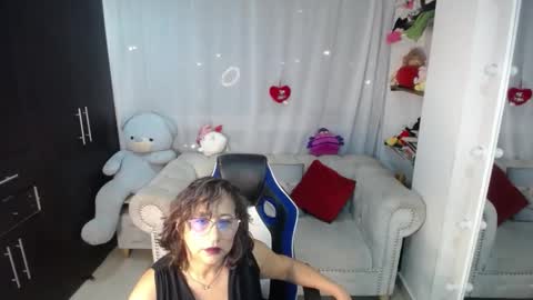 Emmily online show from 03-07-25, 02:25
