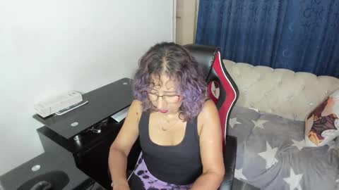 Emmily online show from 10-17-25, 02:59