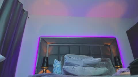 Snapshot of emmilysantibanez chatting on 01-26-25, 03:25 Emmily Santibaez online show from 01-26-25, 03:25