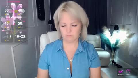 Snapshot of emmmam chatting on 09-15-25, 12:05 emmmam online show from 09-15-25, 12:05