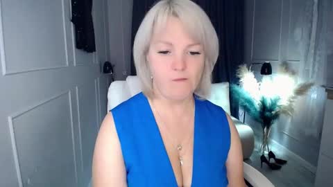 Snapshot of emmmam chatting on 11-08-25, 03:18 emmmam online show from 11-08-25, 03:18