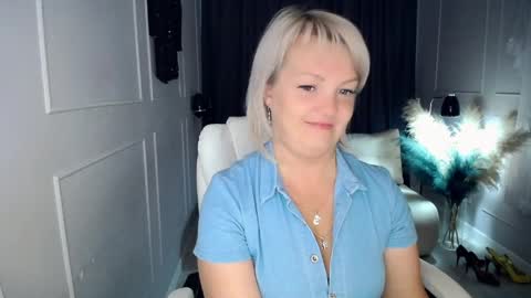 Snapshot of emmmam chatting on 05-23-26, 03:12 emmmam online show from 05-23-26, 03:12