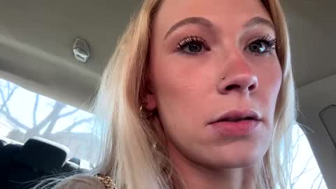 Snapshot of emmwarr1514 chatting on 03-10-25, 02:48 emmwarr1514 online show from 03-10-25, 02:48