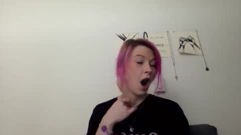 Snapshot of emmwarr1514 chatting on 02-11-26, 03:39 emmwarr1514 online show from 02-11-26, 03:39