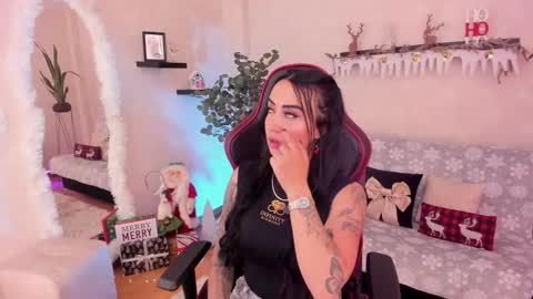 Emmy Evans  online show from 11-19-25, 08:20