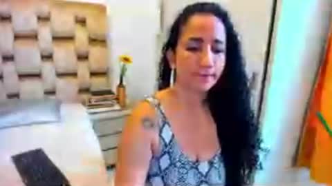 emperatriztapia online show from 07-08-26, 09:30