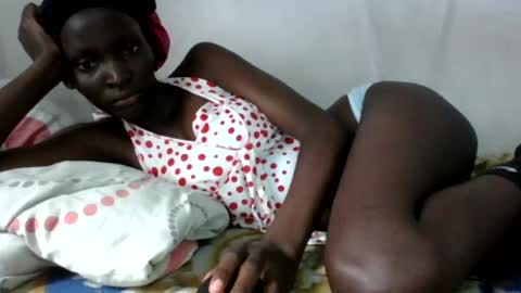 empress_ivy1 online show from 08-08-26, 06:59