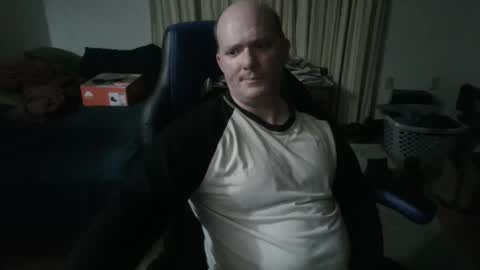 Snapshot of emsguy1 chatting on 01-07-26, 03:31 Matt online show from 01-07-26, 03:31