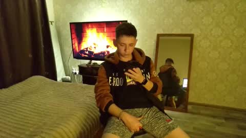 Snapshot of emveeboy96 chatting on 11-02-25, 08:11 emveeboy96 online show from 11-02-25, 08:11