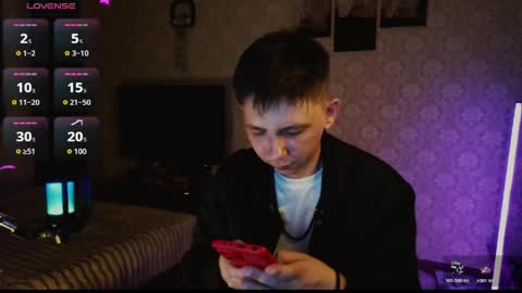 Snapshot of emveeboy96 chatting on 03-26-26, 10:15 emveeboy96 online show from 03-26-26, 10:15