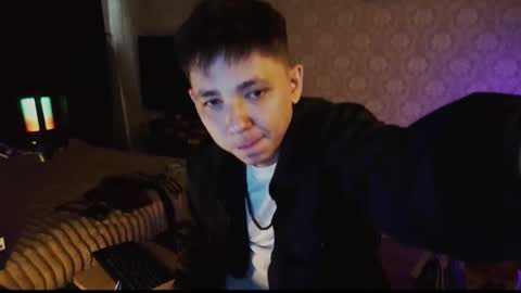 Snapshot of emveeboy96 chatting on 03-29-26, 06:57 emveeboy96 online show from 03-29-26, 06:57