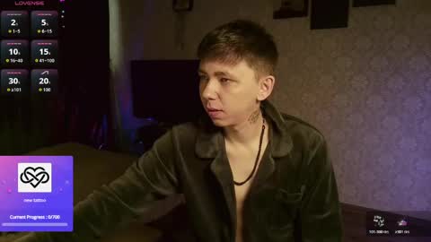 Snapshot of emveeboy96 chatting on 04-19-26, 07:51 emveeboy96 online show from 04-19-26, 07:51