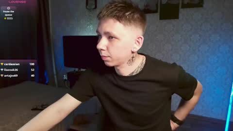 Snapshot of emveeboy96 chatting on 05-18-26, 08:47 emveeboy96 online show from 05-18-26, 08:47