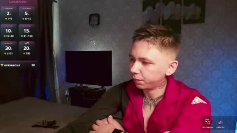 Snapshot of emveeboy96 chatting on 05-19-26, 05:58 emveeboy96 online show from 05-19-26, 05:58