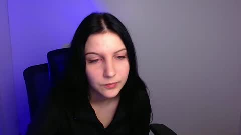 Snapshot of emxma chatting on 11-11-25, 01:55 Emma online show from 11-11-25, 01:55