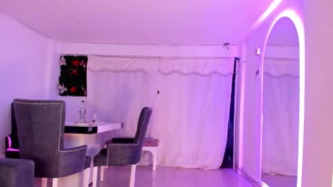 Snapshot of emy_bw chatting on 12-25-24, 03:08 Emy New profile my other account was suspended follow me online show from 12-25-24, 03:08