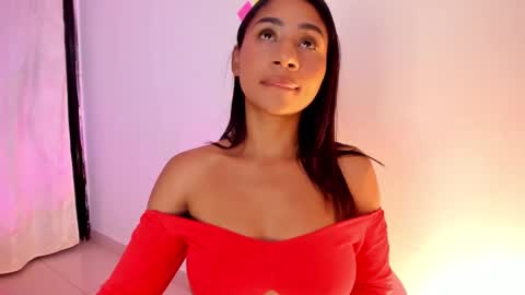 Snapshot of emy_bw chatting on 03-04-25, 11:32 Emy New profile my other account was suspended follow me online show from 03-04-25, 11:32