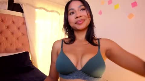 Snapshot of emy_bw chatting on 10-27-25, 07:18 Emy New profile my other account was suspended follow me online show from 10-27-25, 07:18