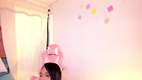 Snapshot of emy_bw chatting on 11-10-25, 08:30 Emy New profile my other account was suspended follow me online show from 11-10-25, 08:30