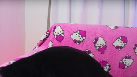 Emy online show from 04-21-26, 03:57