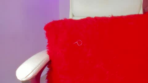 Snapshot of emy_colee chatting on 02-01-25, 12:16 Emy online show from 02-01-25, 12:16