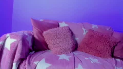 Snapshot of emy_colee chatting on 02-24-25, 11:10 Emy online show from 02-24-25, 11:10