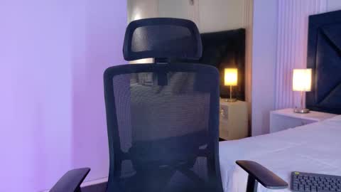 Emy online show from 10-11-25, 08:40