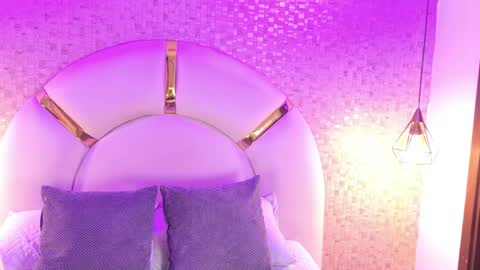 Emy  online show from 04-22-26, 11:34