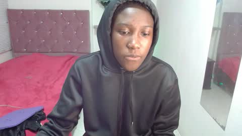 Snapshot of emyfuckpussy chatting on 10-21-25, 12:17 emyfuckpussy online show from 10-21-25, 12:17