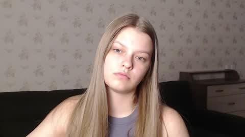 Snapshot of emysway chatting on 02-23-25, 09:05 EmySway online show from 02-23-25, 09:05