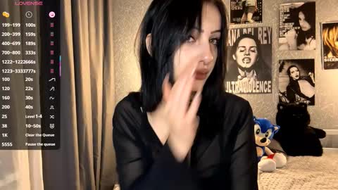 Snapshot of enasmelko chatting on 11-10-25, 07:46 Amelia online show from 11-10-25, 07:46