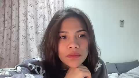 enchan931125 online show from 03-09-26, 10:52