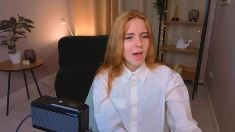 enchanted_bella online show from 12-15-25, 01:26