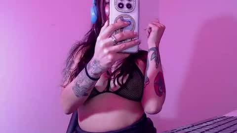 EnchantressQueen online show from 07-28-26, 05:12