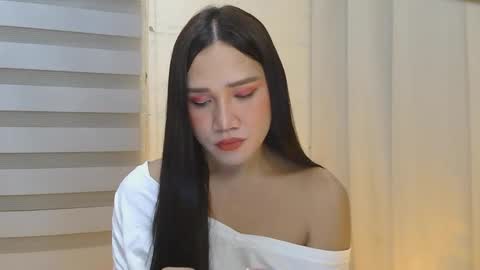 Snapshot of endless_lover22 chatting on 02-17-26, 10:45 sahara love online show from 02-17-26, 10:45