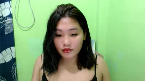 Eva online show from 10-17-25, 04:42