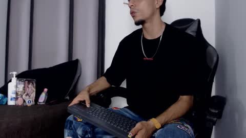 endrick_23 online show from 03-04-26, 04:07