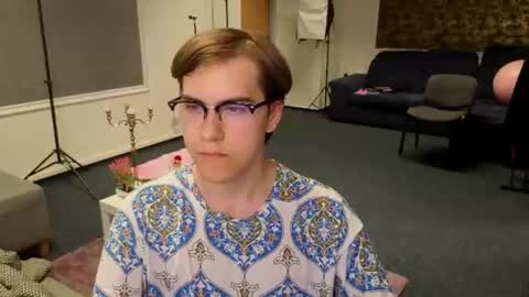 Endy online show from 07-16-26, 01:50